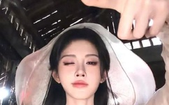 美女被触手注入精子强制受孕漫画